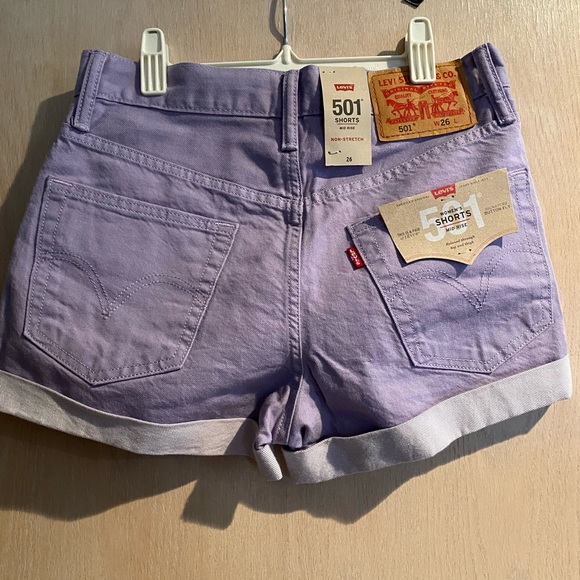 Levi’s High Rise Jean Shorts - Picture 1 of 2